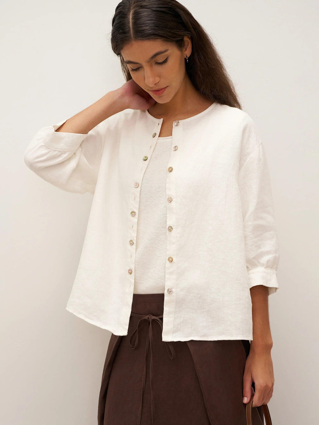 Camisa EASTER 100% lino con botones y hombros caídos