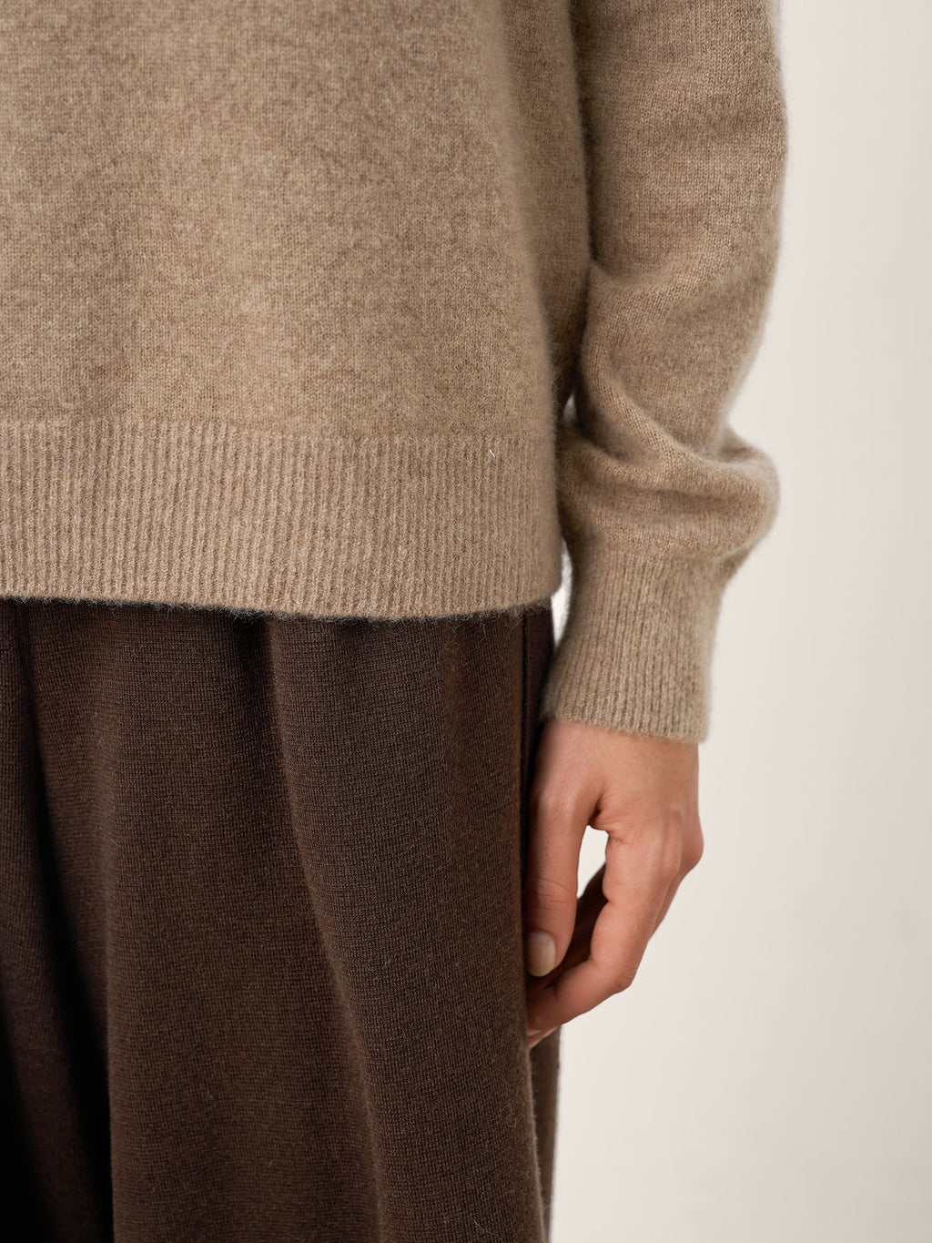 100% Mongolian Cashmere V-Neck Pullover Sweater PIPER