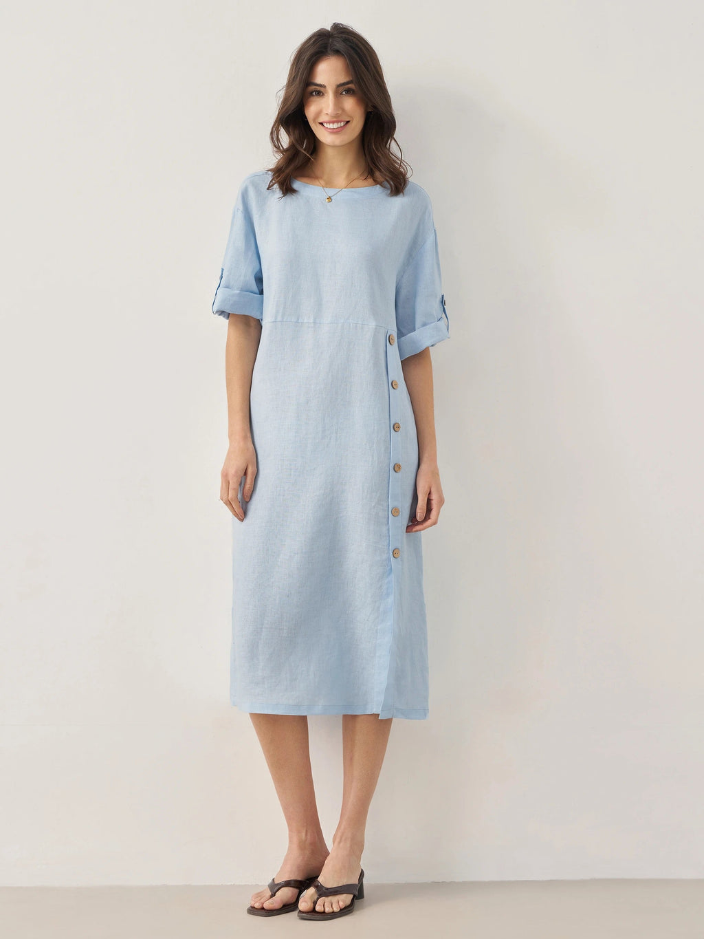 Vestido midi JELENA 100% lino con cuello redondo y detalle de botones