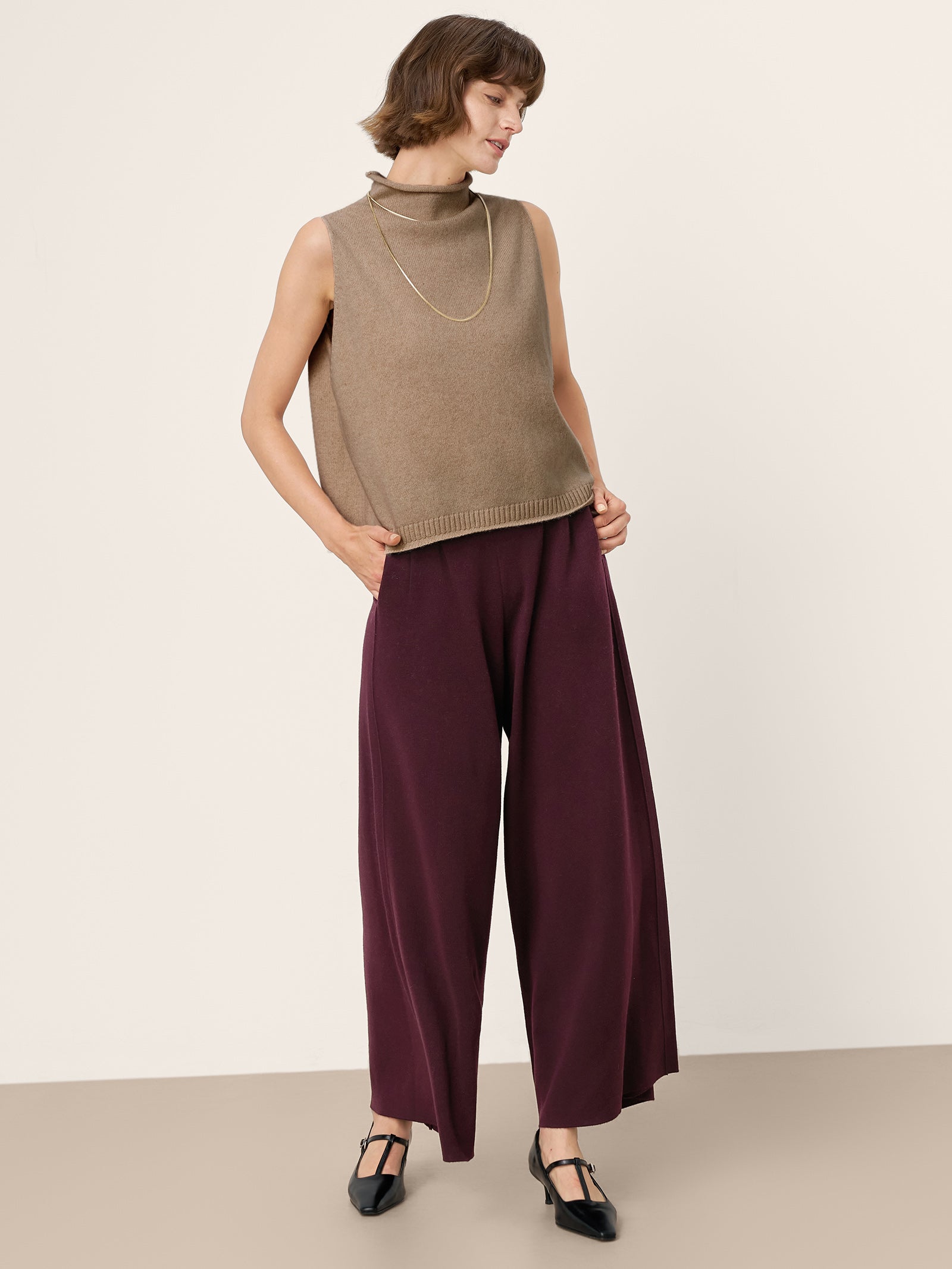100% Mongolian Cashmere Hand-Finished Rolled Edge Sleeveless Turtleneck Knit Top DAISY